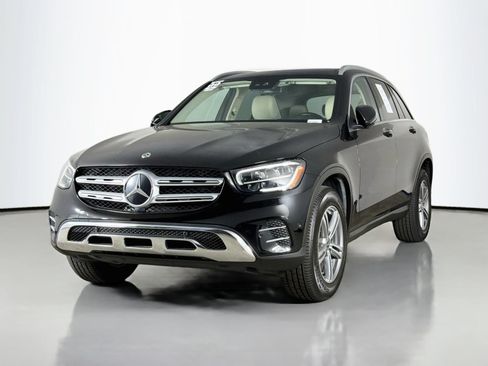 Used 2022 Mercedes-Benz GLC 300 image 3