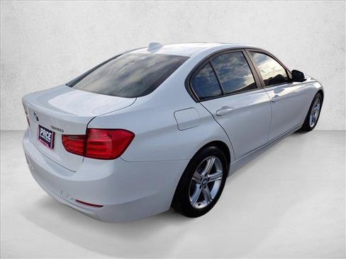 Used 2013 BMW 328i xDrive Sedan AWD/4WD image 4