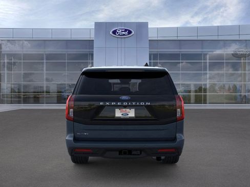 New 2026 Ford Expedition Active image 7