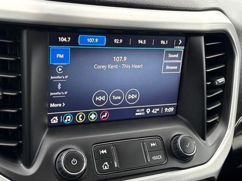 Certified 2023 GMC Acadia SLE w/ Driver Convenience Package image 15