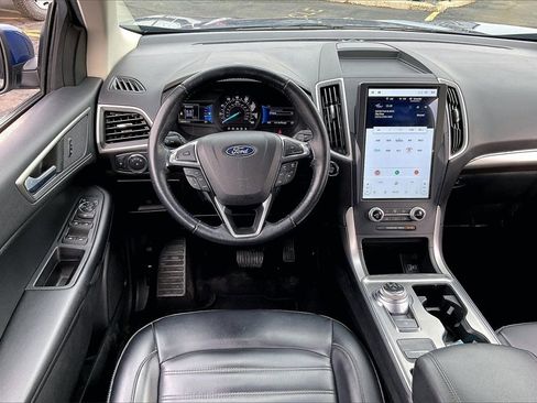 Certified 2022 Ford Edge SEL w/ Convenience Package image 4