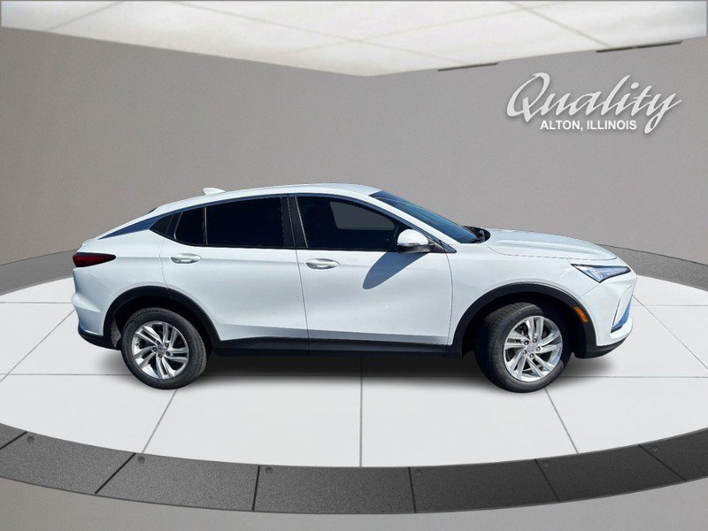 Used 2025 Buick Envista Preferred FWD image 3