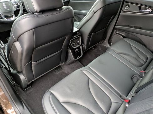 Certified 2022 Lincoln Nautilus Reserve w/ Luxury Package image 27