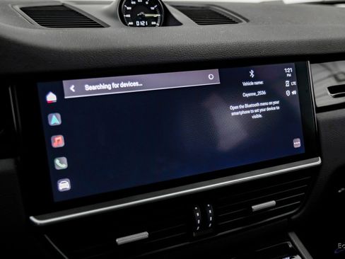 Used 2023 Porsche Cayenne image 65