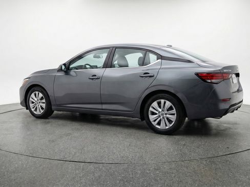 Used 2025 Nissan Sentra S image 6