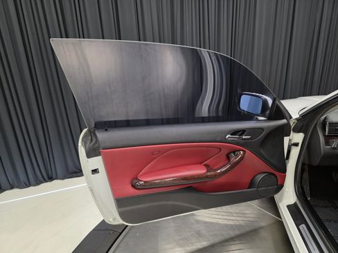 Used 2001 BMW 330Ci Coupe image 15