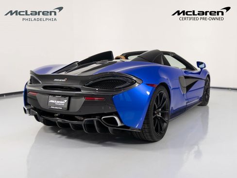 Used 2018 McLaren 570S Spider image 6