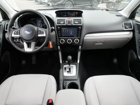 Used 2017 Subaru Forester 2.5i Premium AWD/4WD image 10