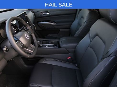 New 2026 Nissan Pathfinder SL AWD/4WD image 13