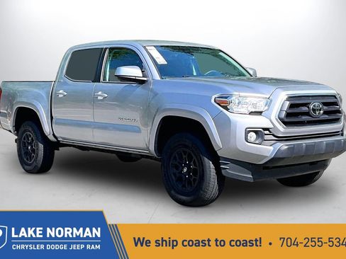 Used 2021 Toyota Tacoma SR5 RWD image 1