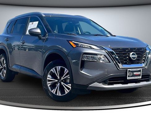Used 2023 Nissan Rogue SV w/ SV Premium Package AWD/4WD image 1