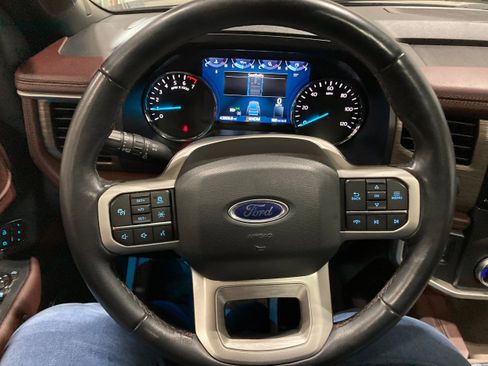 Used 2022 Ford Expedition Max Limited image 32