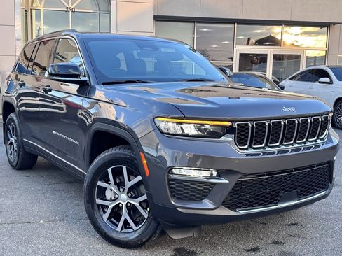 New 2025 Jeep Grand Cherokee Limited image 1
