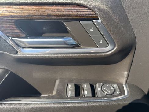 Used 2024 GMC Sierra 1500 Elevation image 10