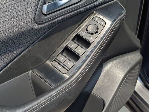 Certified 2023 Nissan Rogue SV FWD image 16