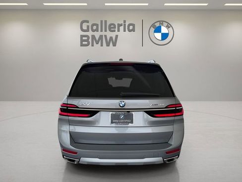 Used 2024 BMW X7 xDrive40i w/ Premium Package image 9