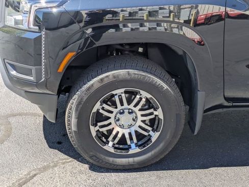 Used 2025 Nissan Frontier SV AWD/4WD image 10