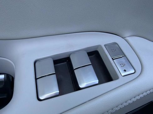 New 2026 Lincoln Navigator L Reserve AWD/4WD image 10
