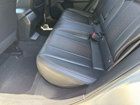 Used 2021 Subaru Crosstrek 2.5i Limited w/ Moonroof Package 2 AWD/4WD image 16