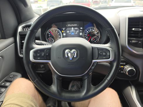 Used 2022 RAM 1500 Big Horn AWD/4WD image 19