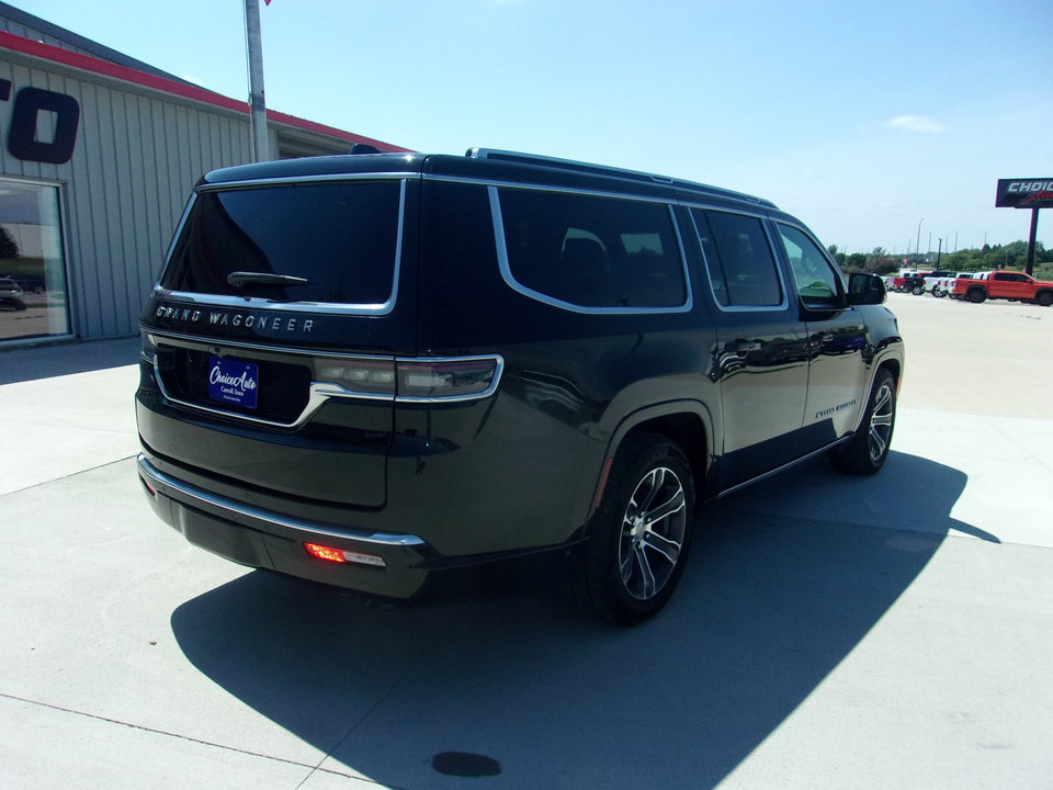 Used 2024 Jeep Grand Wagoneer L 4WD w/ Flexible Seating Group image 3
