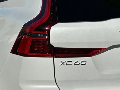 New 2026 Volvo XC60 B5 Core image 7