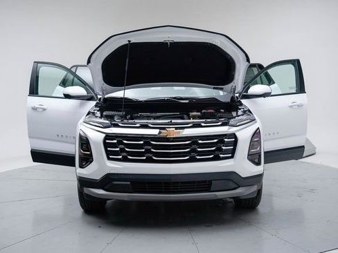 New 2026 Chevrolet Equinox LT w/ Convenience Package II image 17