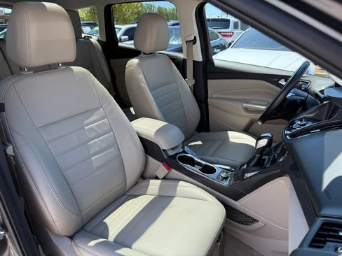 Used 2015 Ford Escape Titanium w/ Equipment Group 301A FWD image 16
