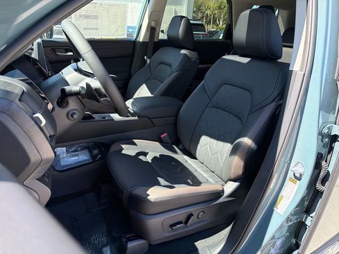 New 2026 Nissan Pathfinder Platinum w/ Cargo Package image 31