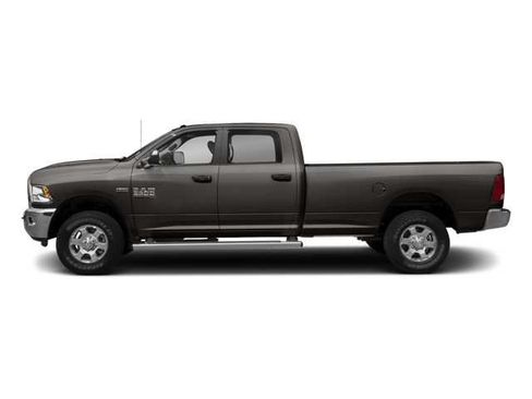 Used 2017 RAM 3500 Laramie Longhorn AWD/4WD image 3