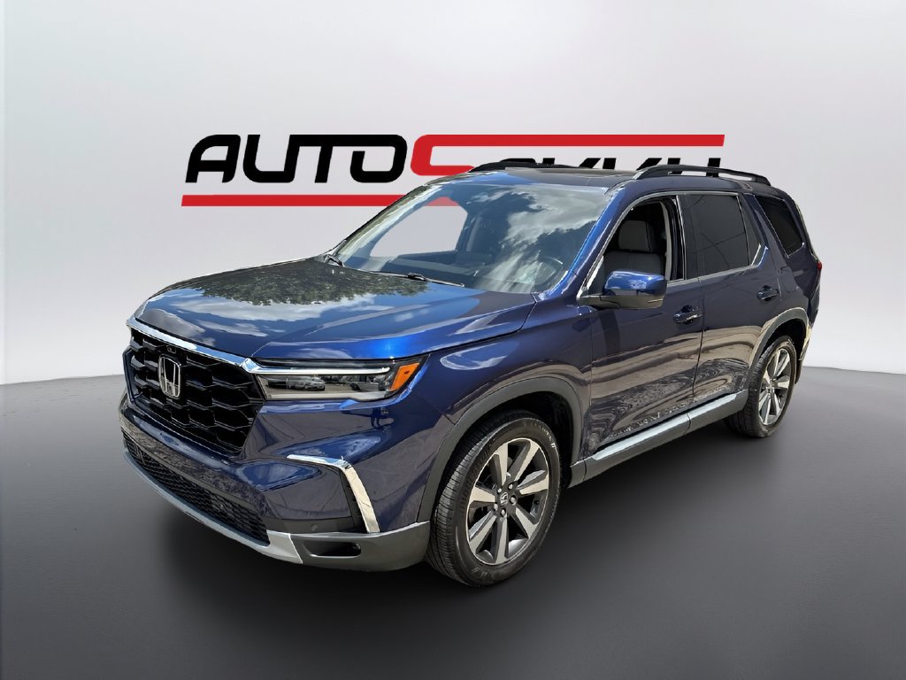Used 2025 Honda Pilot Elite image 3