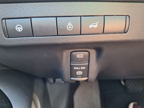 Used 2025 Nissan Murano SL AWD/4WD image 12