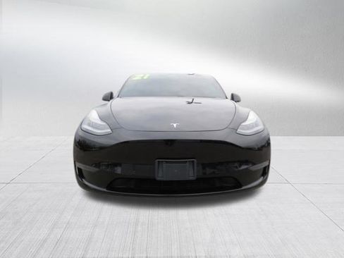 Used 2021 Tesla Model Y Long Range image 3