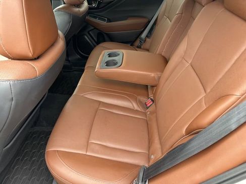 Used 2022 Subaru Outback Touring image 15