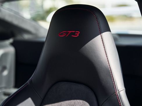 Used 2014 Porsche 911 GT3 image 35