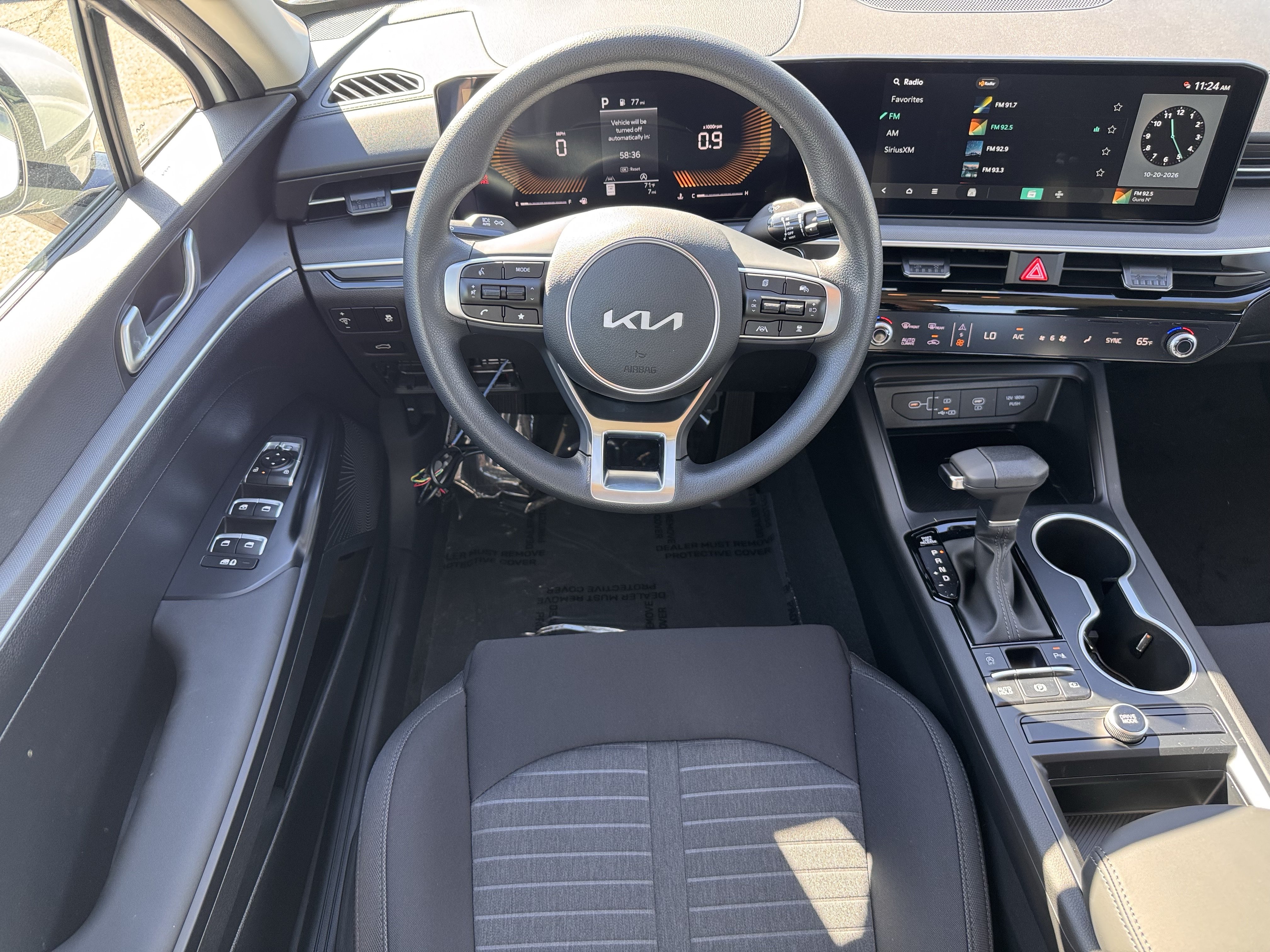 New 2027 Kia K5 LXS FWD image 9