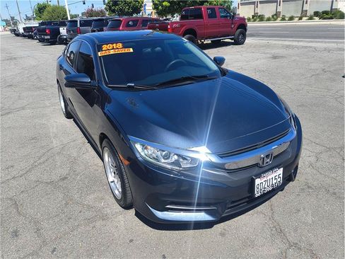 Used 2018 Honda Civic EX image 2