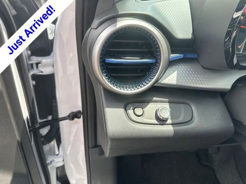 New 2026 Chevrolet Trax LS w/ LS Convenience Package FWD image 18