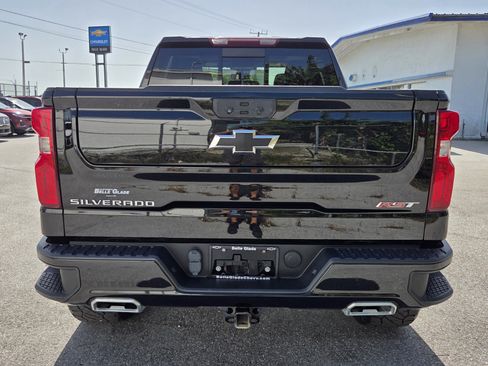 Used 2023 Chevrolet Silverado 1500 RST AWD/4WD image 4