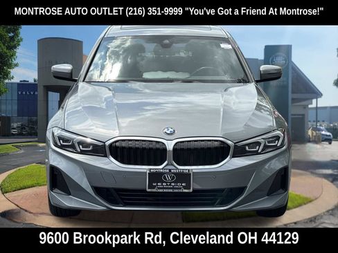 Used 2023 BMW 330i xDrive Sedan AWD/4WD image 11