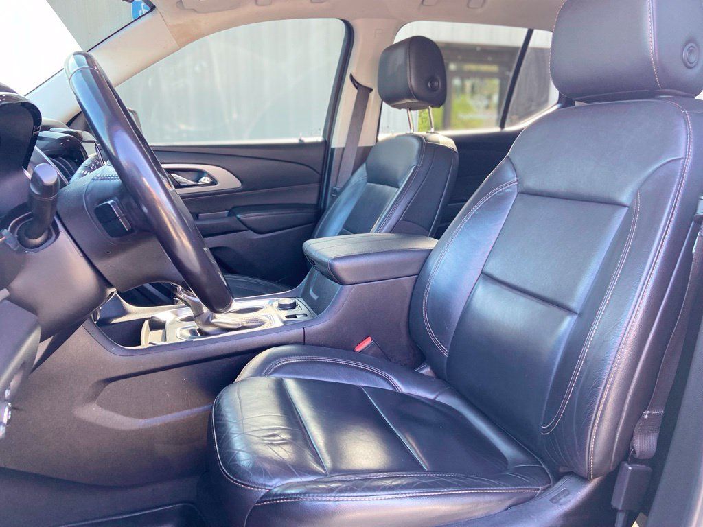 Used 2021 Chevrolet Traverse LT AWD/4WD image 15