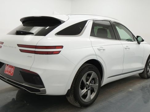 New 2026 Genesis GV70 2.5T AWD/4WD image 9