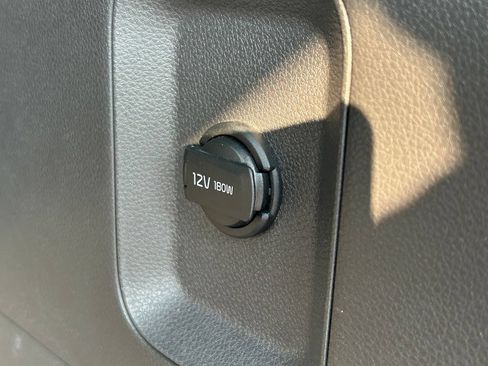 Used 2026 Kia Carnival FWD image 14