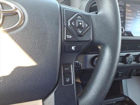 Used 2020 Toyota Tacoma SR AWD/4WD image 17
