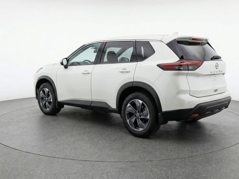 Used 2025 Nissan Rogue SV AWD/4WD image 6