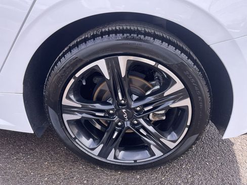 Used 2023 Kia K5 GT-Line image 10