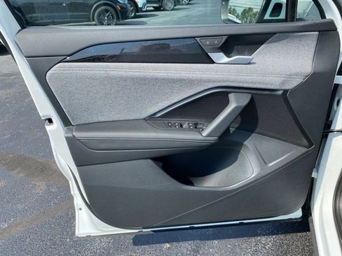 New 2025 Volkswagen Tiguan S image 22