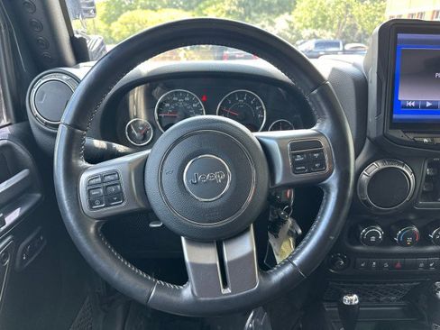 Used 2018 Jeep Wrangler Unlimited Sahara AWD/4WD image 68