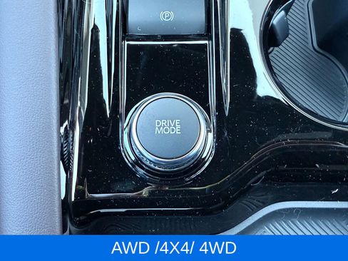 Used 2025 Ford Explorer Platinum w/ LUX Leather Package AWD/4WD image 13