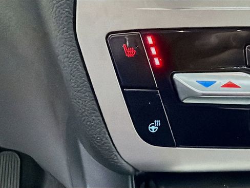 Used 2023 Ford Explorer XLT w/ Equipment Group 202A image 34